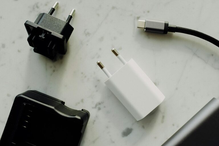 How to Set Up a Charging Station for Devices at Home